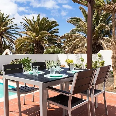 فيلة Niteo House